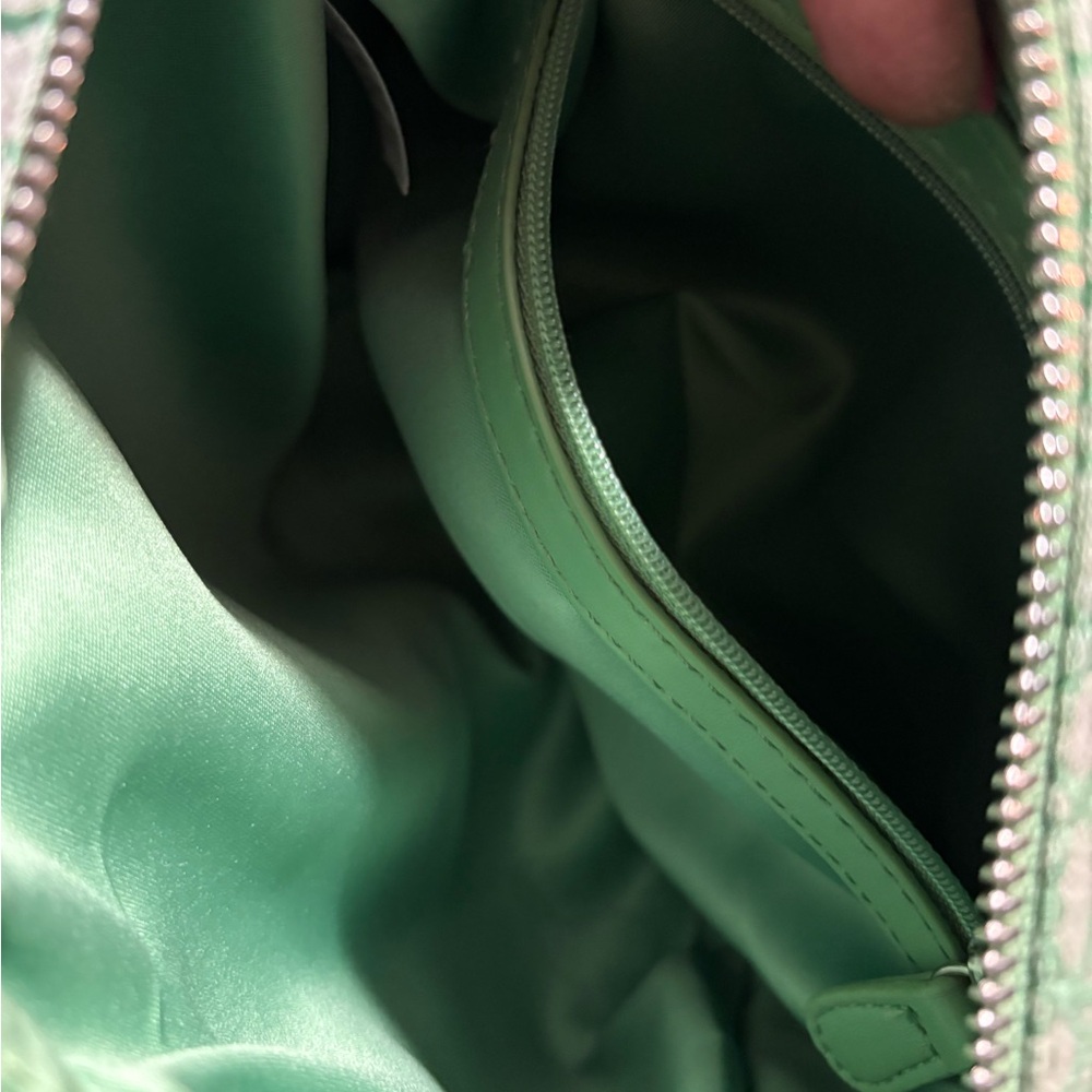 Time and Tru Green Shoulder Bag with Monogram Pattern - Picture 4 of 6